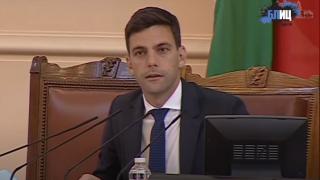 Никола Минчев седна в стола на Рашидов, направи гаф и взе да се извинява БЛИЦ TV