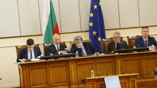 Депутатите гласуват важно решение, което ще нажежи страстите 