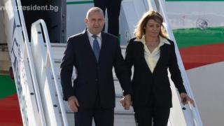 Пикантни СНИМКИ на президента Радев и съпругата му от Молдова