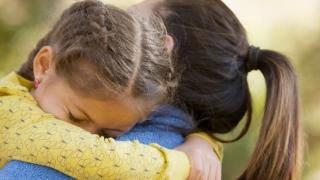 Млада майка преживя най-големия си кошмар в детски кът в Берковица ВИДЕО 