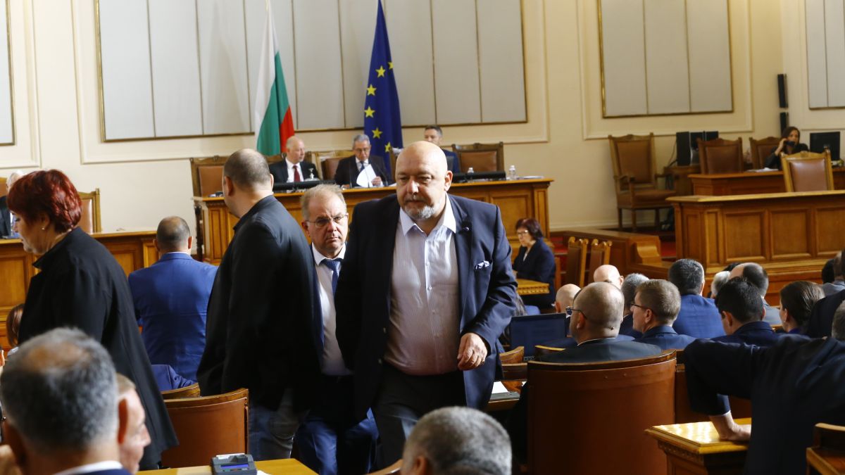 Красен Кралев зачеркна проектобюджета и обяви: Това е провокация ВИДЕО