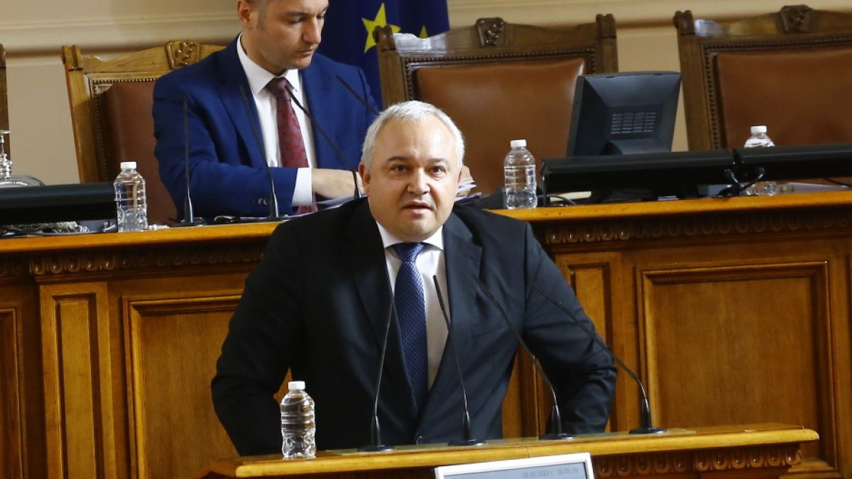 Нидал Алгафари попиля МВР на Демерджиев заради... 