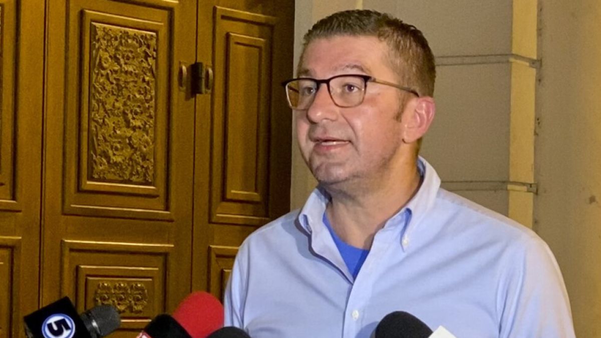 Скопие атакува българската история в Брюксел, ще проклинаме ли Киро и Макрон?