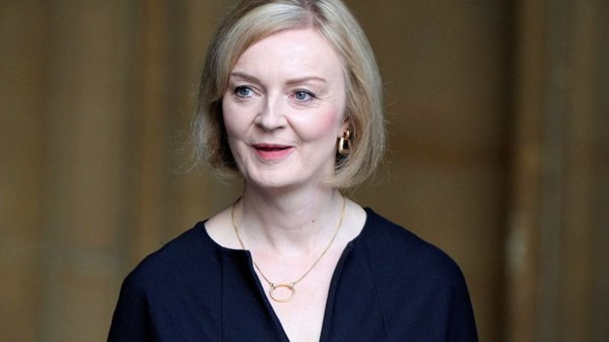 UK депутати силно притеснени за руската хакерска атака срещу Лиз Тръс, искат да... 