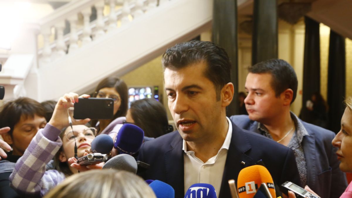 Кирил Петков защити Демерджиев и измисли как да се пази границата