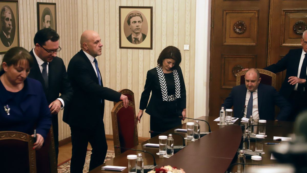 Ексклузивно: Тези две имена се обсъждат в ГЕРБ за премиерския пост