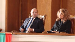 Йотова посочи условията за успех на правителство с първия мандат 