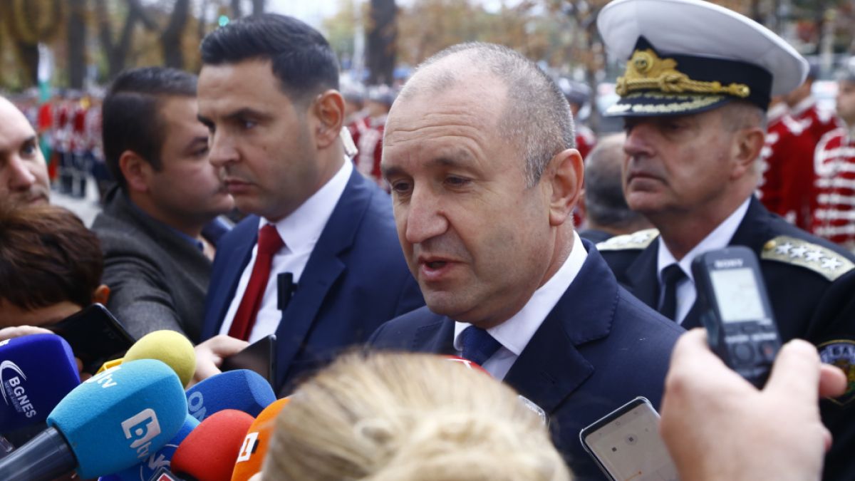 Цветанка Андреева размазващо: Радев е путинист евразиец, прибрал само пенсионирани военни