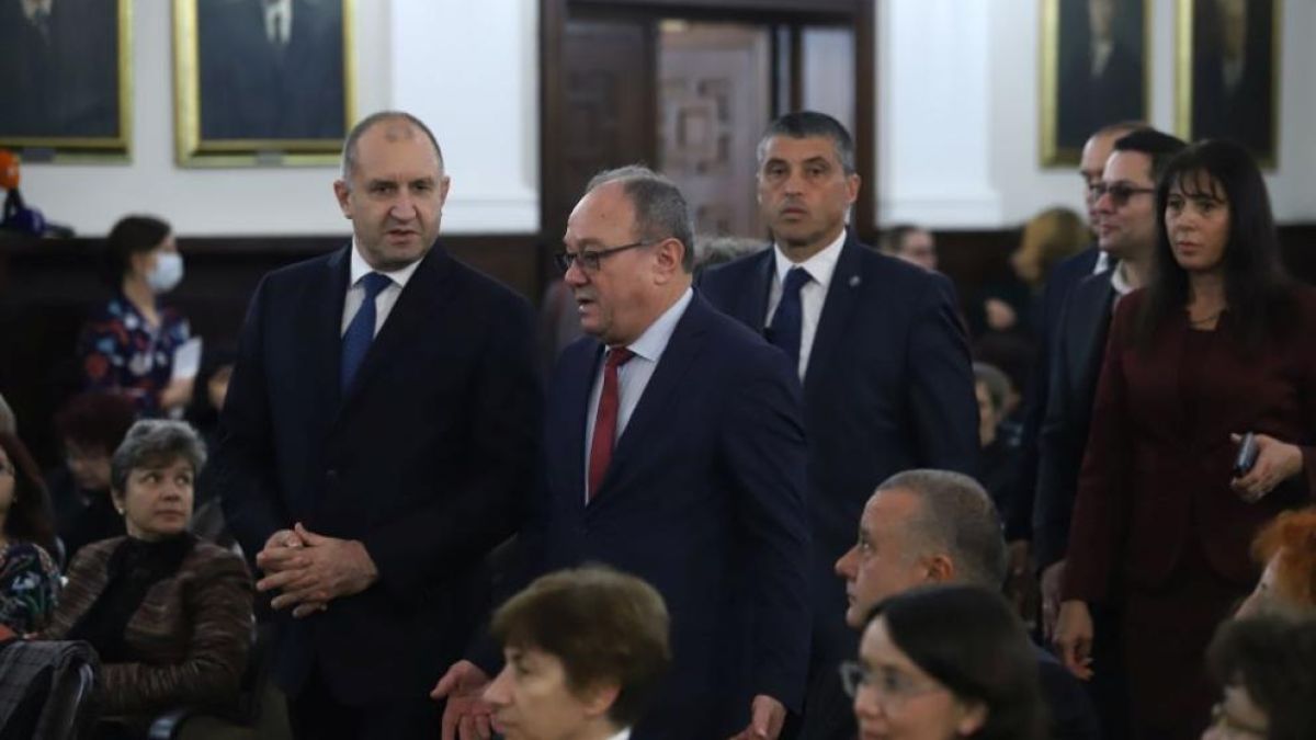 Радев стресна България: Падението е неизбежно! ВИДЕО