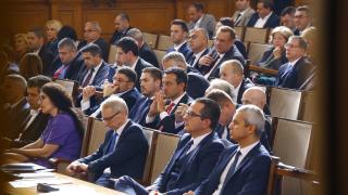Депутатите гласуват по-сурови наказания за тежки престъпления НА ЖИВО