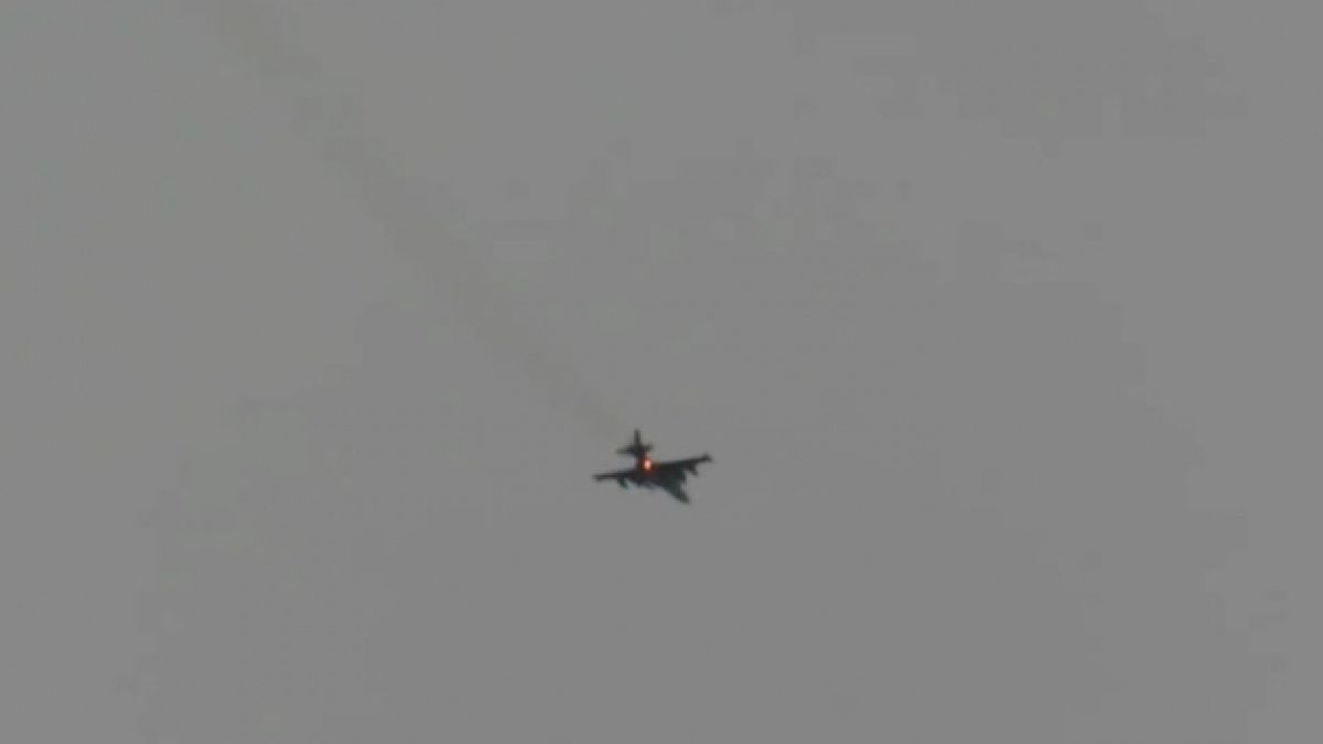 ВИДЕО от войната: Моментът на свалянето на Су-25 в района на Бахмут бе заснет