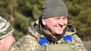 Хакер извади на бял свят харема на Залужни от красавици в различни поделения ВИДЕО