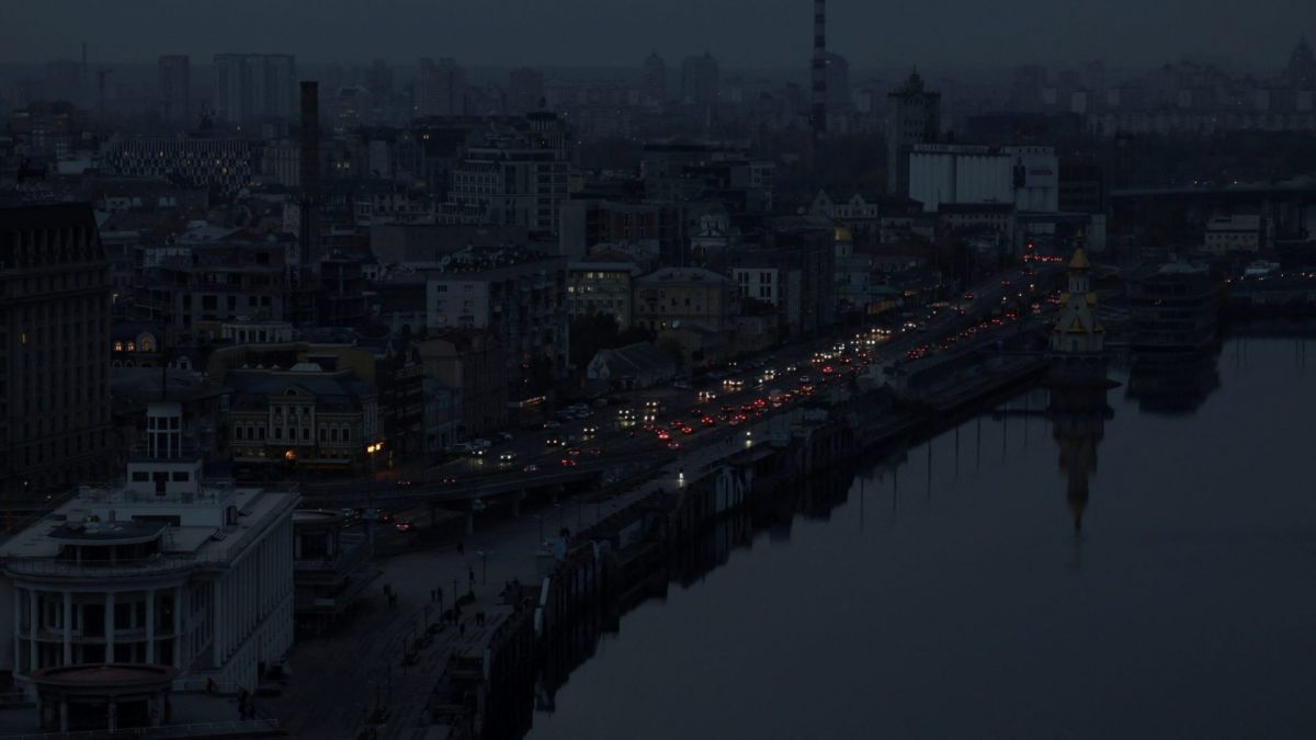 Ад в Киев! Кличко призова жителите да се изнасят заради липсата на ток, вода и парно