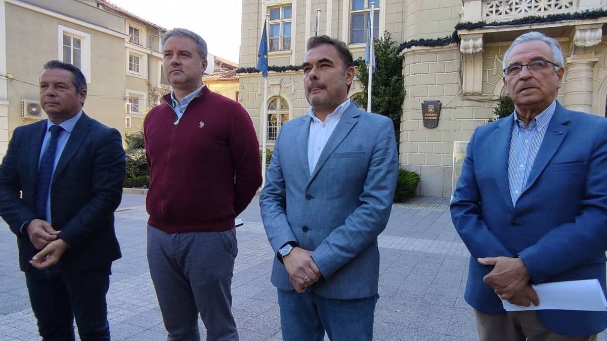 Ръководството на община Пловдив: Няма да се откажем от пробива под водната палата