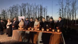 Иван Гешев положи венци от името на Република България и българската прокуратура в лагера Аушвиц ВИДЕО