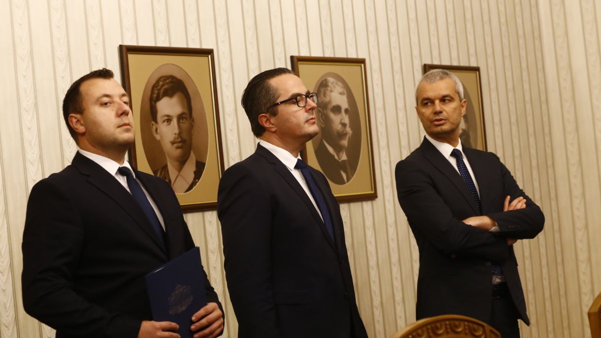 "Възраждане" на нокти заради Красимира Стоянова, плашат с прокуратурата