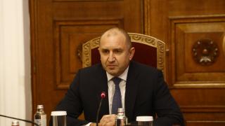 Радев привиква ДБ в президентството, ето защо