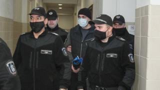 Окончателно: Ето колко ще лежи в затвора Викторио, убил жена си и дъщеря си