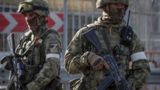Резников обяви плана за превземането на Крим, а Рогозин стана командир на "Царските вълци" на фронта в Украйна