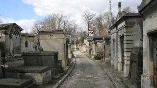 Зловещо: Това гробище привлича туристи от целия свят, за да се снимат СНИМКИ 