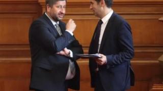 Калина Константинова с голяма новина за ПП и ДБ за кметските избори, договорките вече са започнали