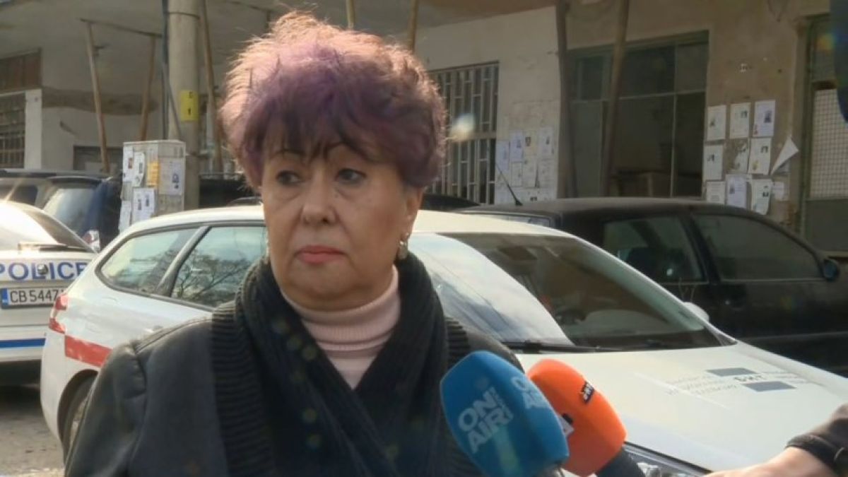 Лелята на Сашко възмутена от калта по баща му: Не може да го карат на детектор на лъжата