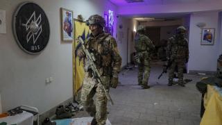Двойният стандарт на либералния елит и соросоидите, и екстазът им по "Азов"