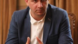 Велислава Кръстева: Театърът и неговият директор