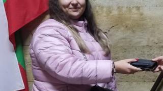 20-г. намери портмоне на улицата в Шумен и ето какво направи 