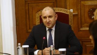 Радев изпепели Рюте за мръсните му думи: Цинизъм вместо европейска солидарност