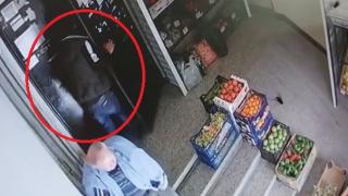 Това, което мустакат мъж направи в апартамента на жена, шокира България ВИДЕО