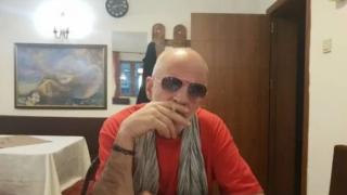 Лъсна скандално ВИДЕО с кандидат за шеф на Народния театър