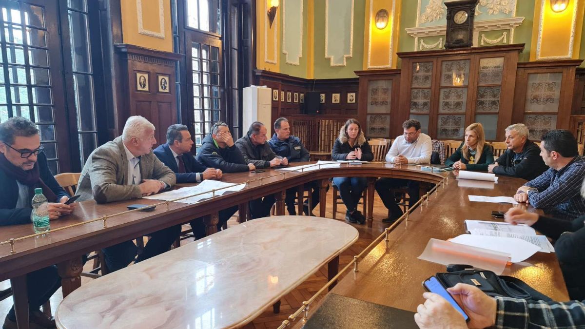 Община Пловдив, строители, Пътна полиция търсят решение за облекчаване на трафика по време на изграждането на Южния обходен колектор