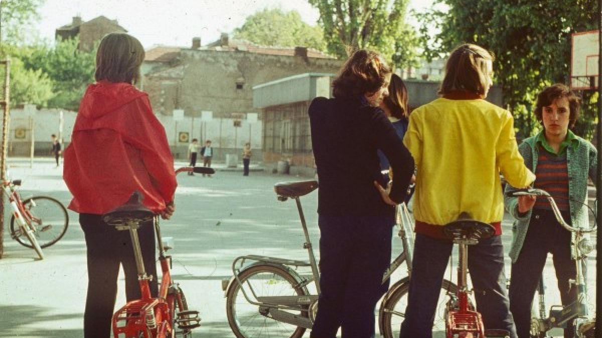 Фотографът Никола случайно откри 50-годишни СНИМКИ! Не е за вярване от къде са