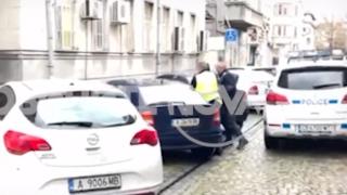 Извънредно: Задържаха избягалия след гонката с полицията мигрант в Бургас