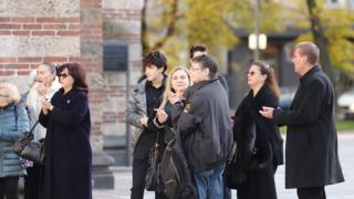 Близки и приятели изпратиха Анахид Тачева в последния й път СНИМКИ 
