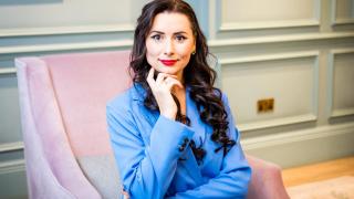 Ненаситна: Кобилкина иска 5 бона за среща на живо