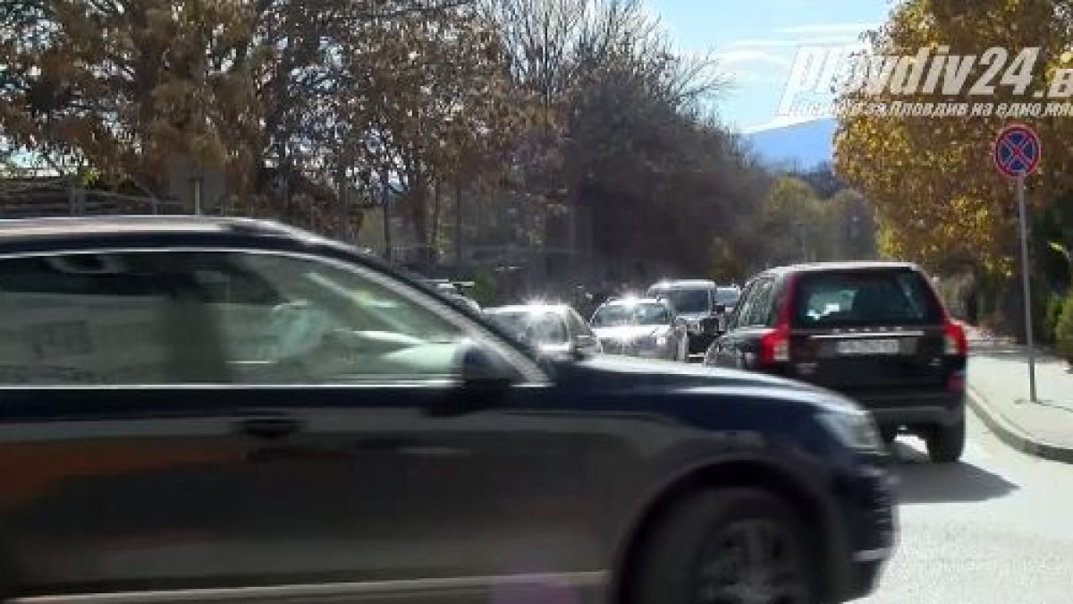 Започна се! Пловдивчани щурмуват моловете ВИДЕО 