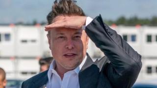Неочаквано: Мъск удари рамо на...