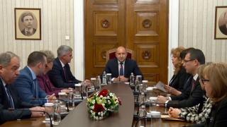 Договориха ли Радев и Янев третия мандат, ето какво се разбра от срещата им в президенството 
