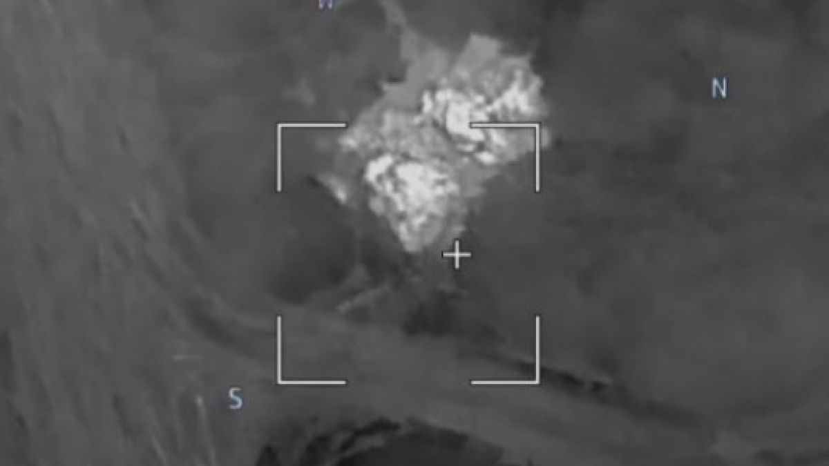 ВИДЕО от войната: Дрон "Куб" удари опорен пункт на ВСУ, унищожи склад с боеприпаси