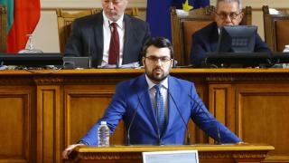 Георг Георгиев: На ПП и ДБ им се наложи да се обединяват, защото са неуверени и слаби ВИДЕО