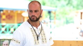 Капитанът на Локо изхвърча с гръм и трясък от "Фермата" СНИМКА