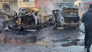 Шокиращо ВИДЕО: Кола с 3-г момченце се взриви на паркинг, а баща му... 