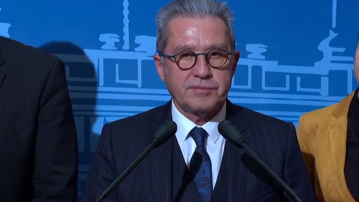 Йордан Цонев с важни новини за рафинерията на "Лукойл", държавата ще...