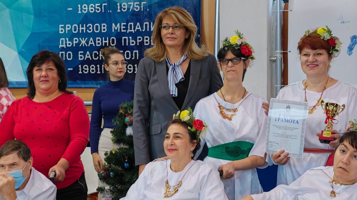 Всички се възхищават на Десислава Радева за това, което направи в родния Бургас ВИДЕО