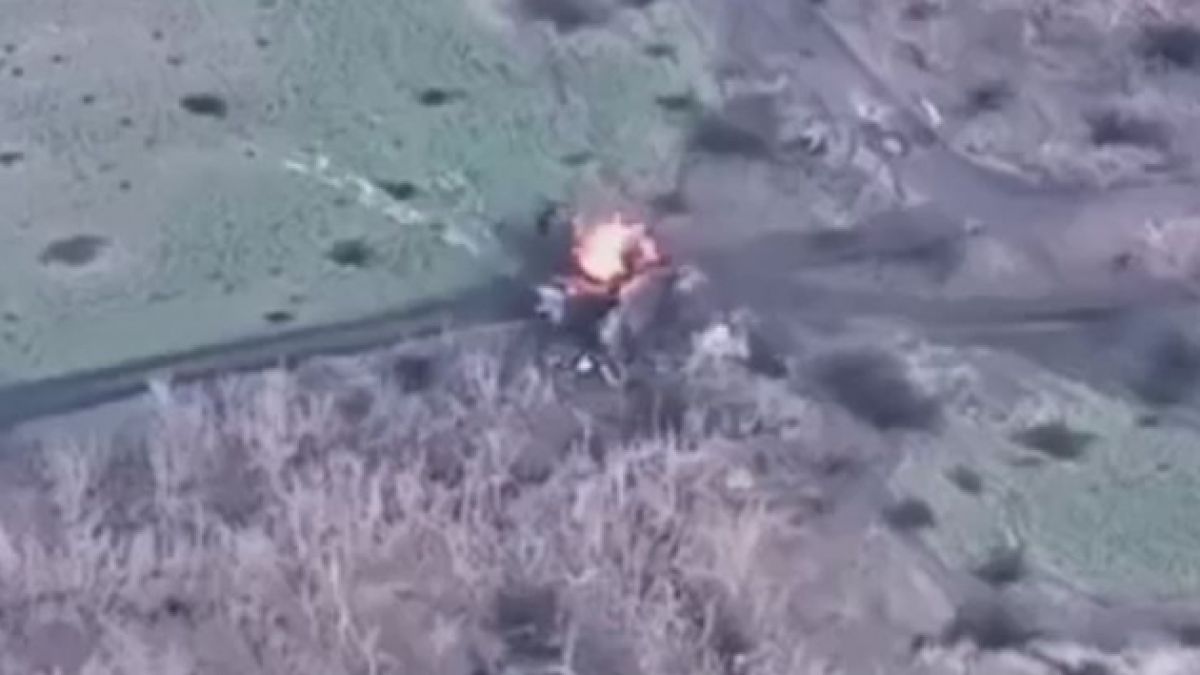 ВИДЕО от войната: Укритие бе унищожено чрез пряко попадение