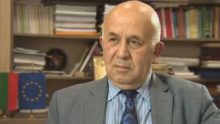 Проф. Стоян Денчев изригна: И ти ли Рюте?