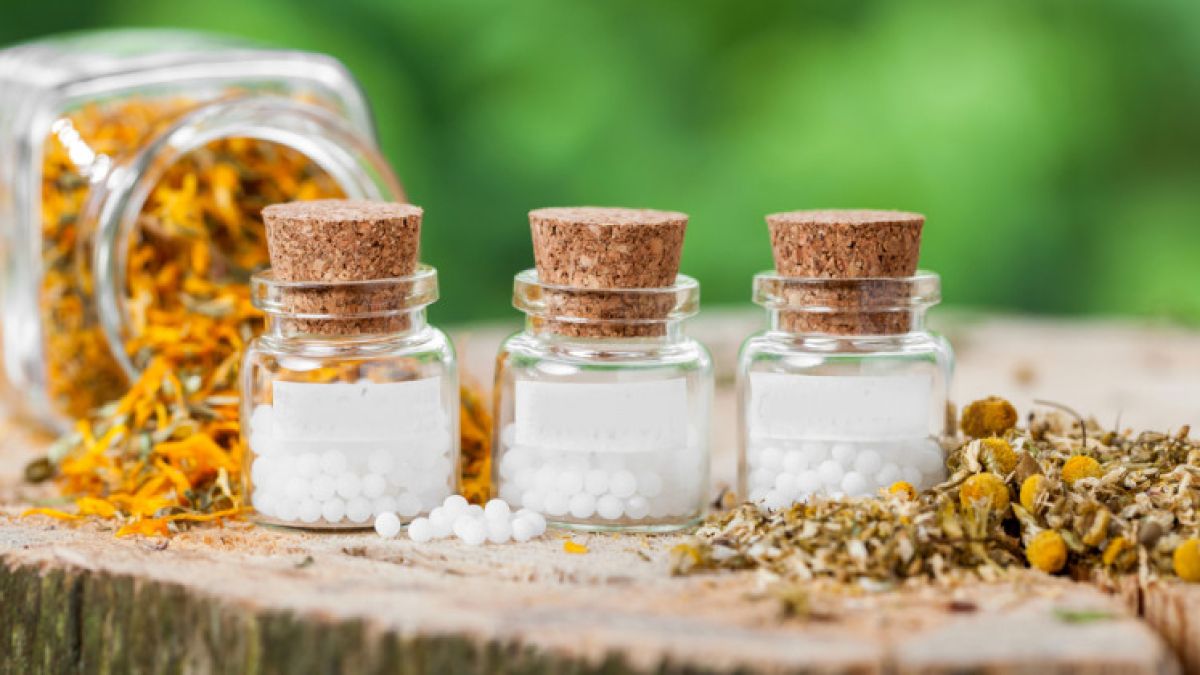 Стогодишен хомеопатичен продукт лекува вирусни инфекции, ето кой е той