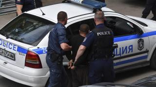 В Гърмен е страшно: Роми с брутално нападение над полицаи, идва подкрепление